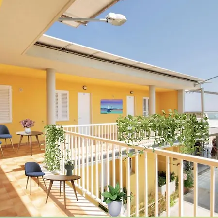 Camping Led Zeppelin Cupra Marittima